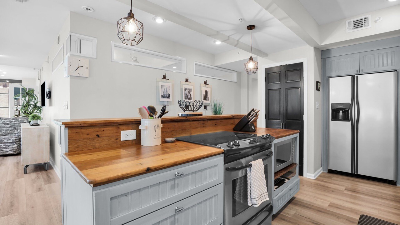 Photo of Kitchen in Historic District - North