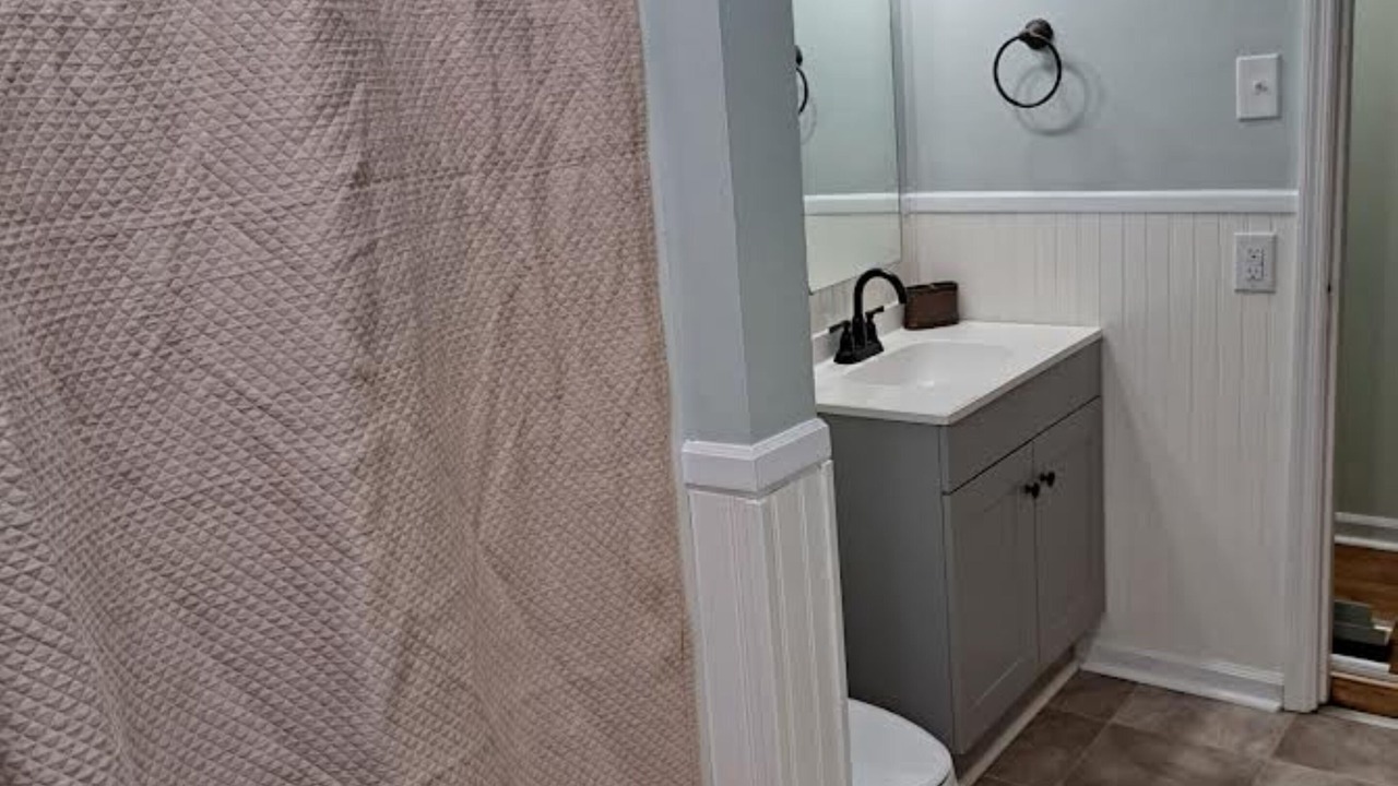 Photo of Bathroom in Martinez