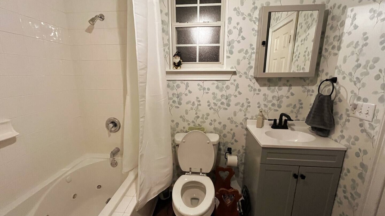 Photo of Bathroom in Grovetown