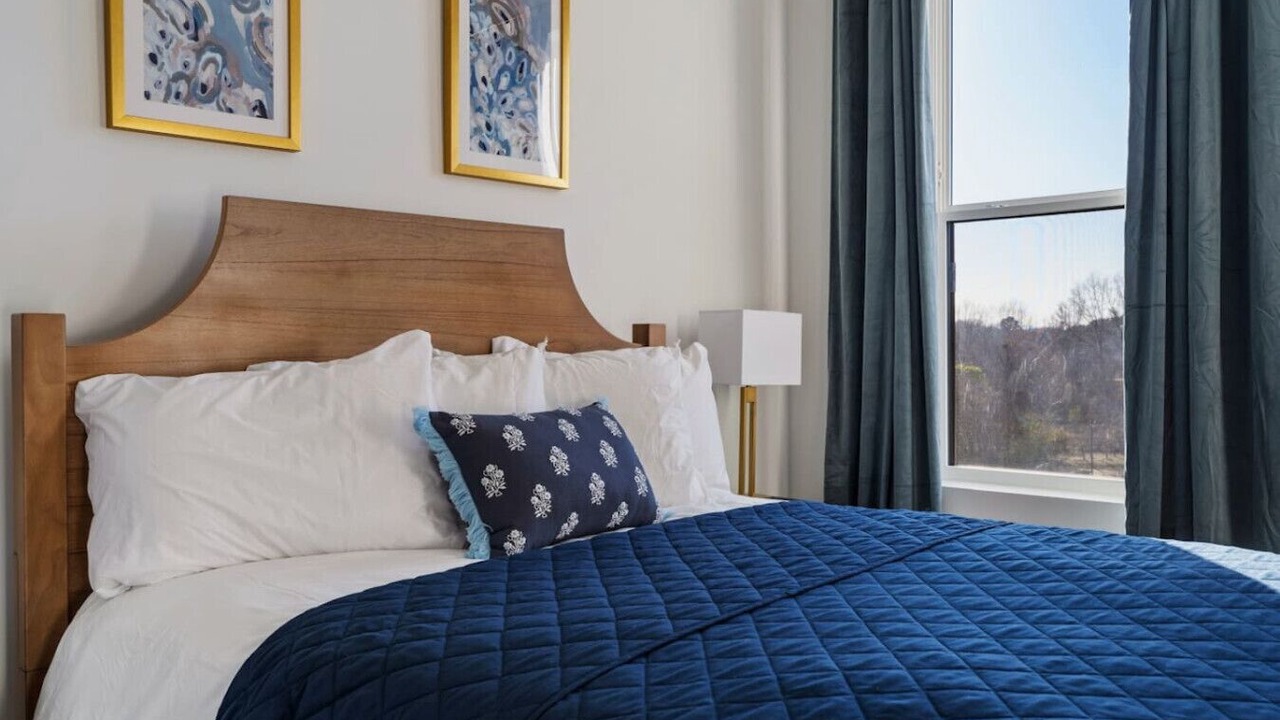 Photo of Bedroom in Downtown