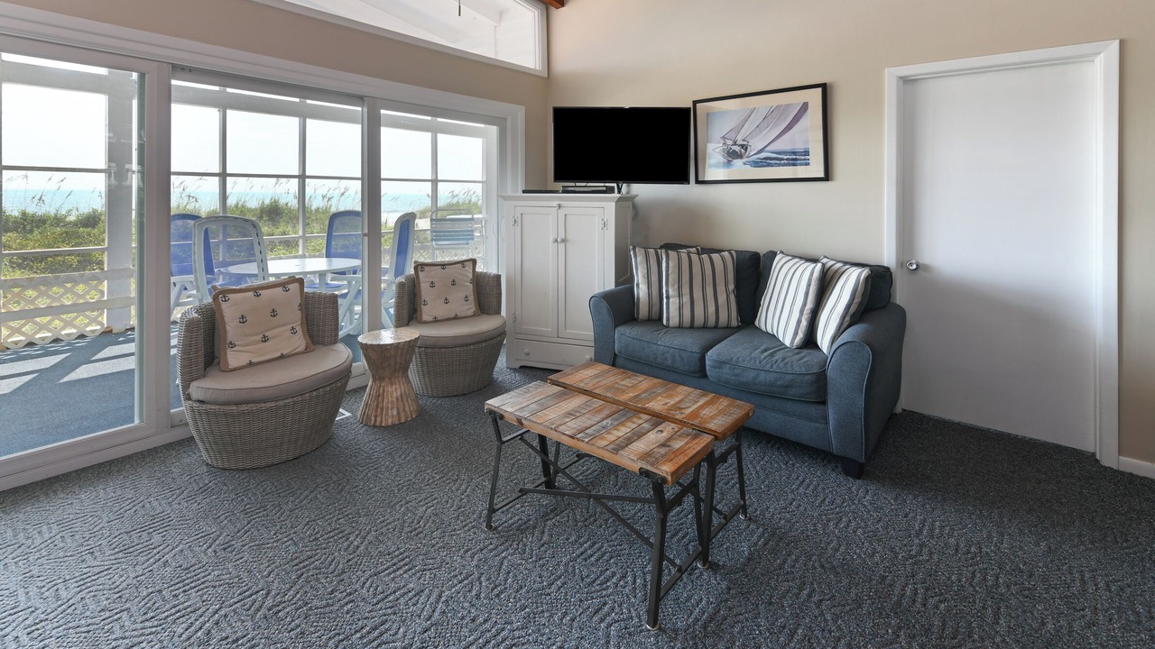 Photo of Livingroom in Long Bay Estates