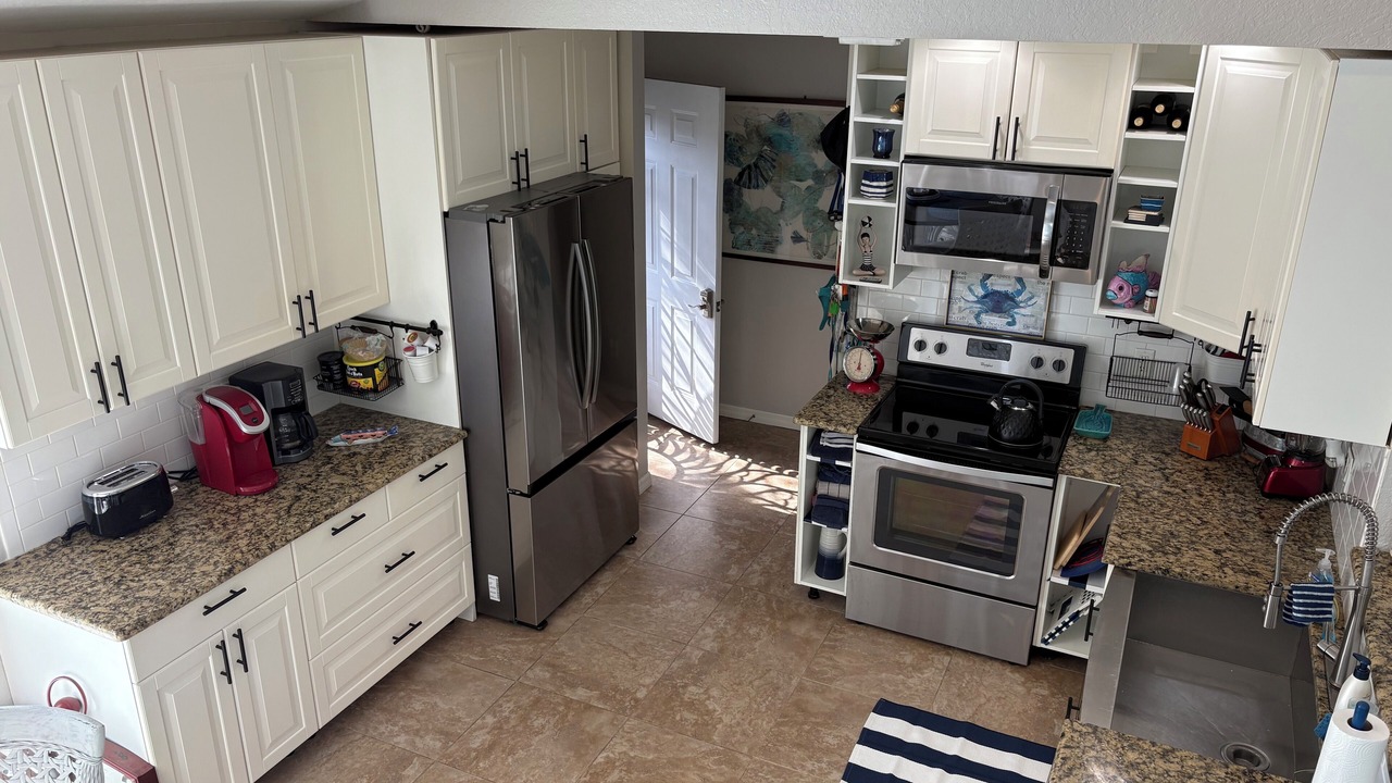 Photo of Kitchen in Isles of Capri
