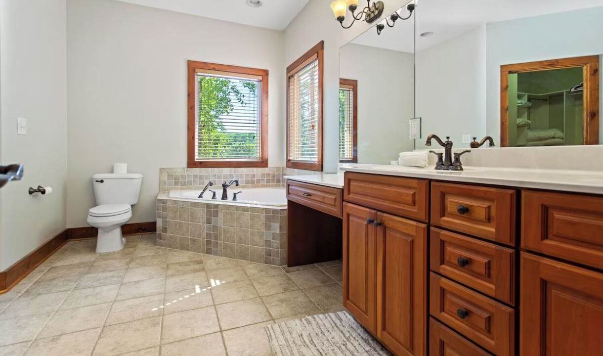 Photo of Bathroom in Saxony Forest