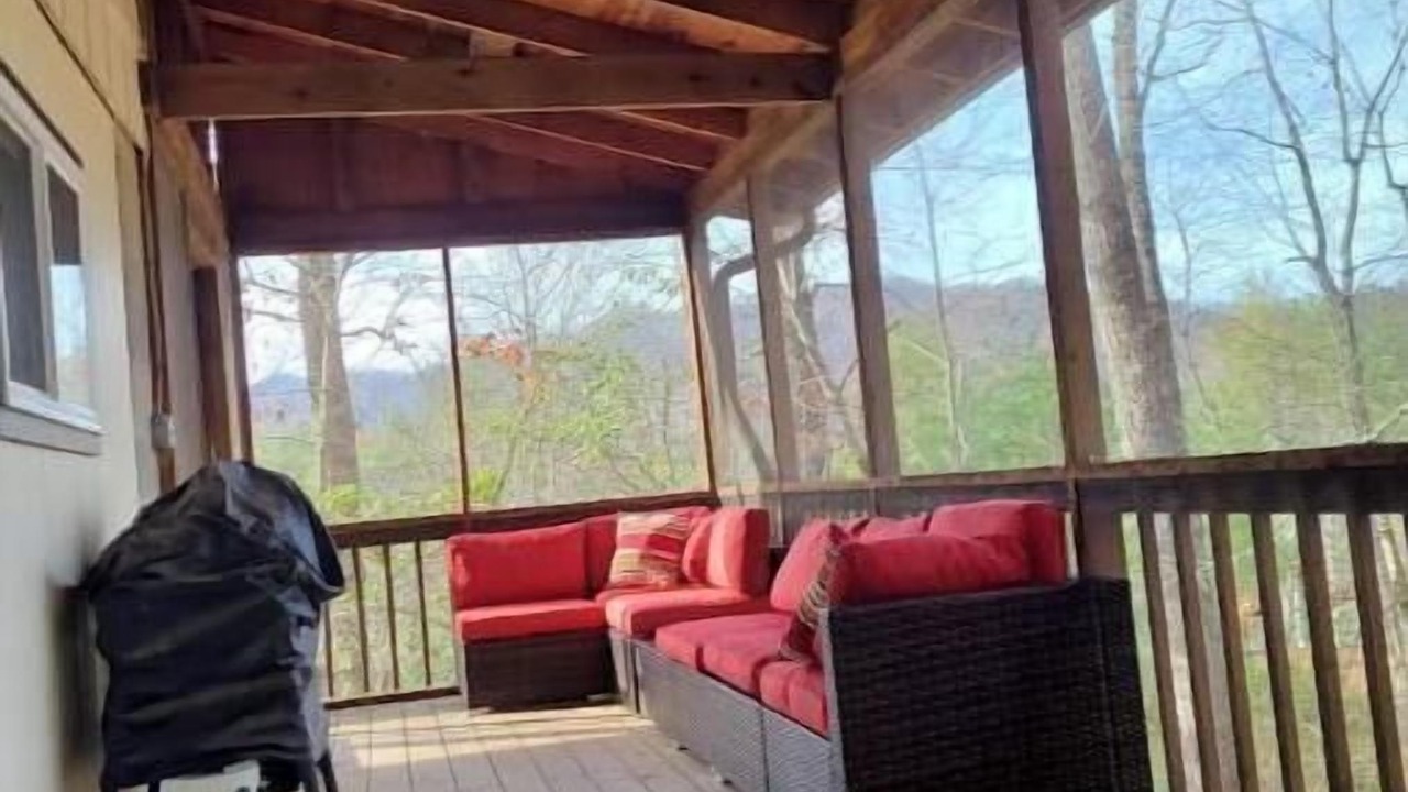 Photo of Patio Balcony in Robbinsville