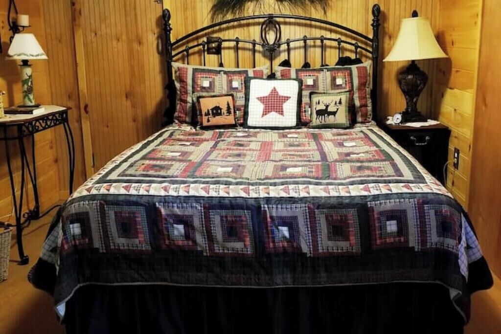 Photo of Bedroom in Robbinsville