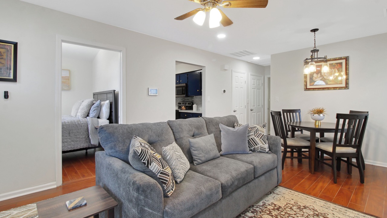 Photo of Livingroom in Garden City
