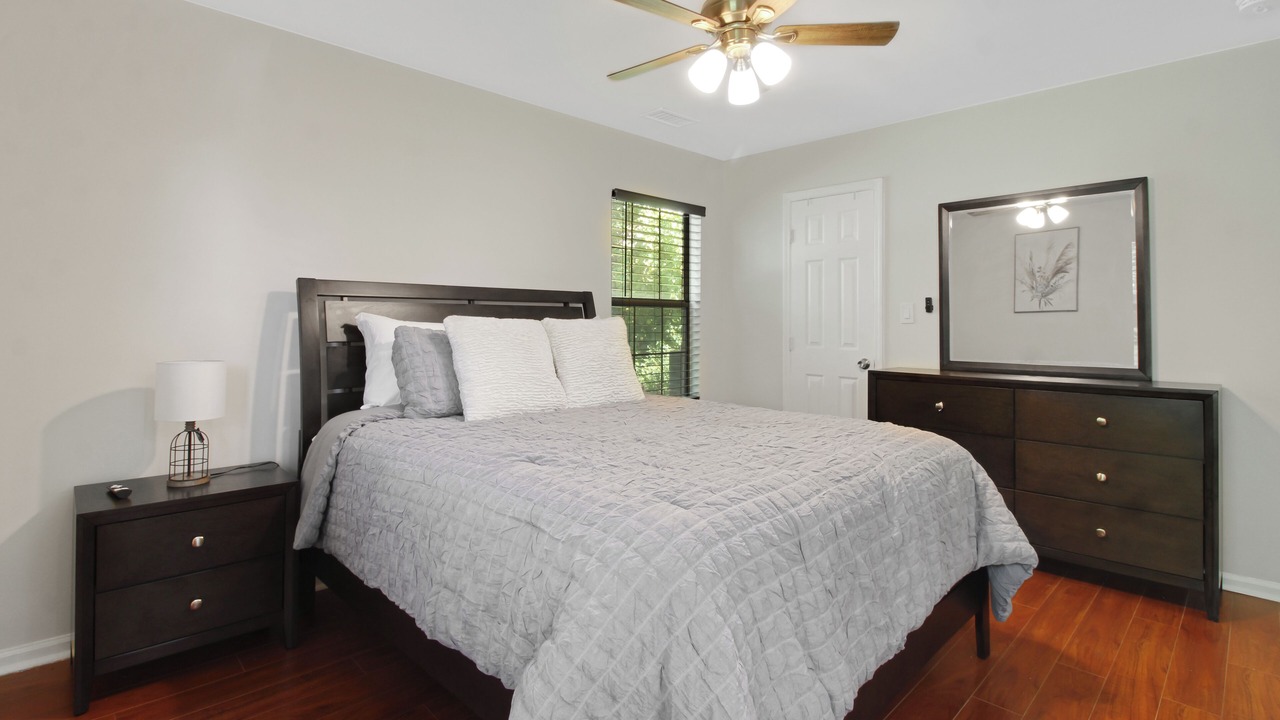 Photo of Bedroom in Garden City