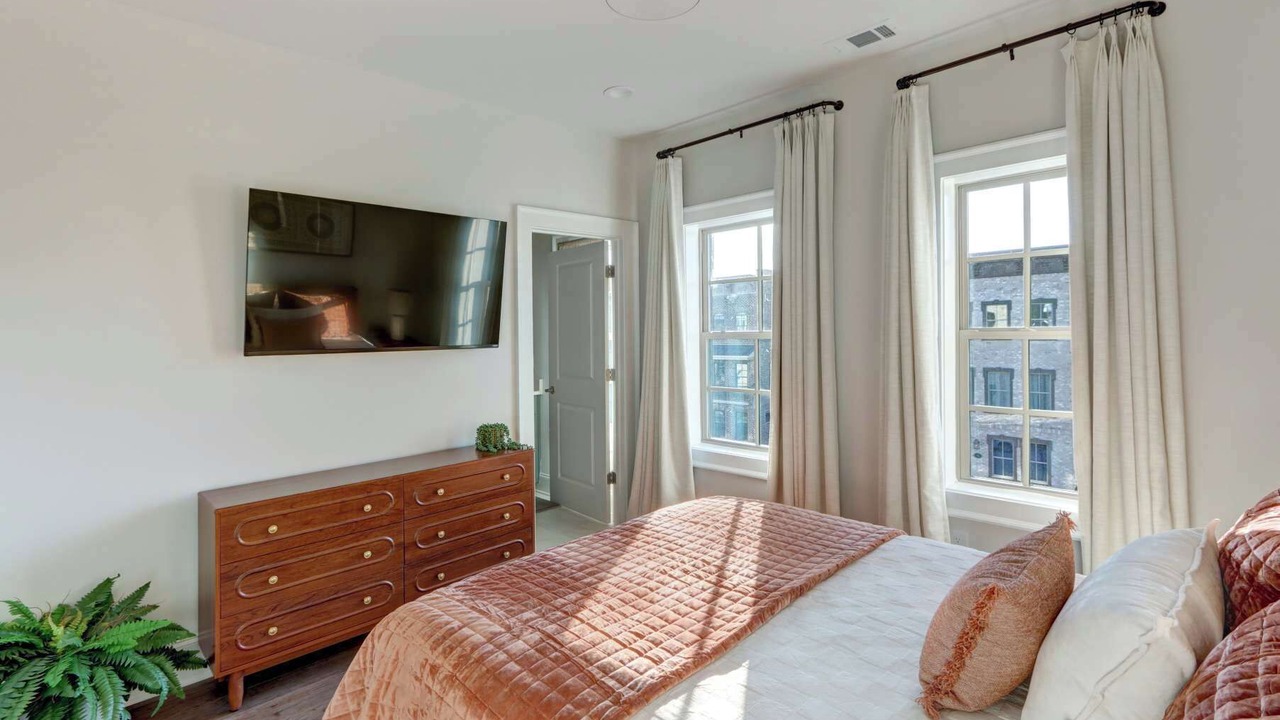 Photo of Bedroom in Hitch Village - Fred Wessels Homes