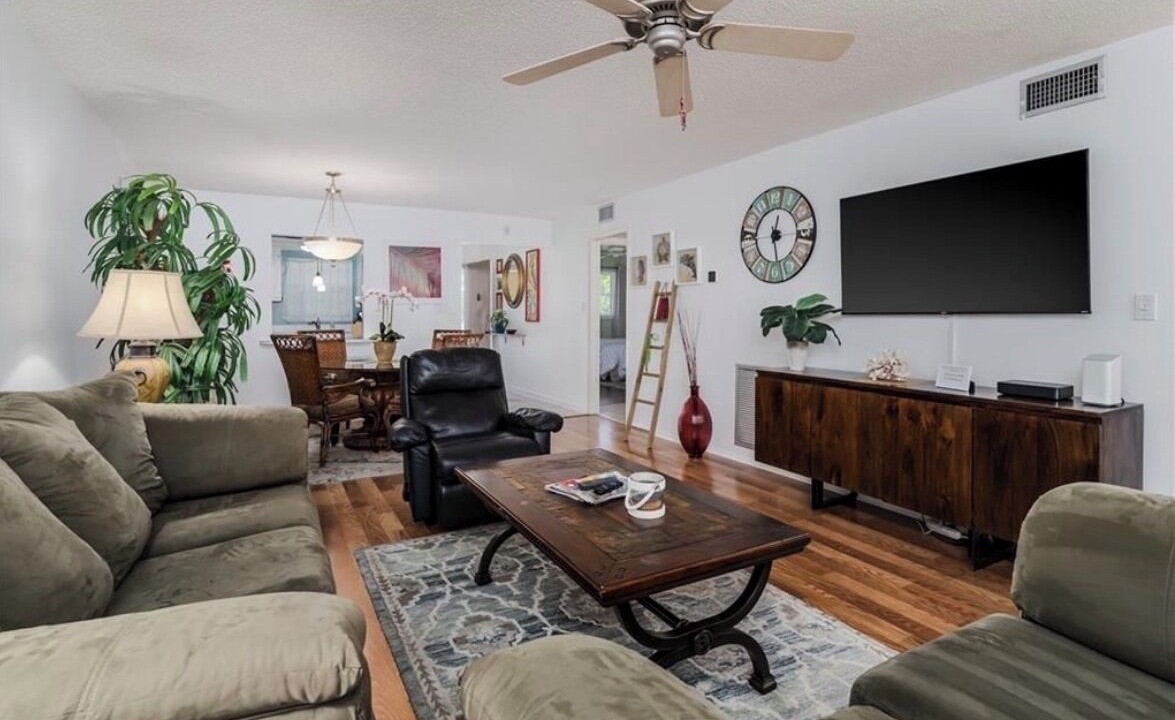 Photo of Livingroom in Lely Golf Estates