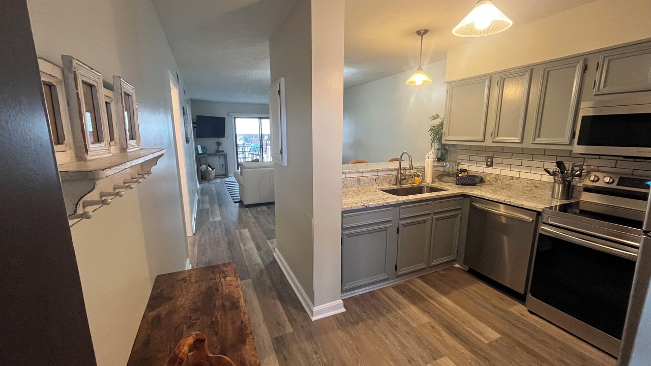 Photo of Kitchen in White Lake