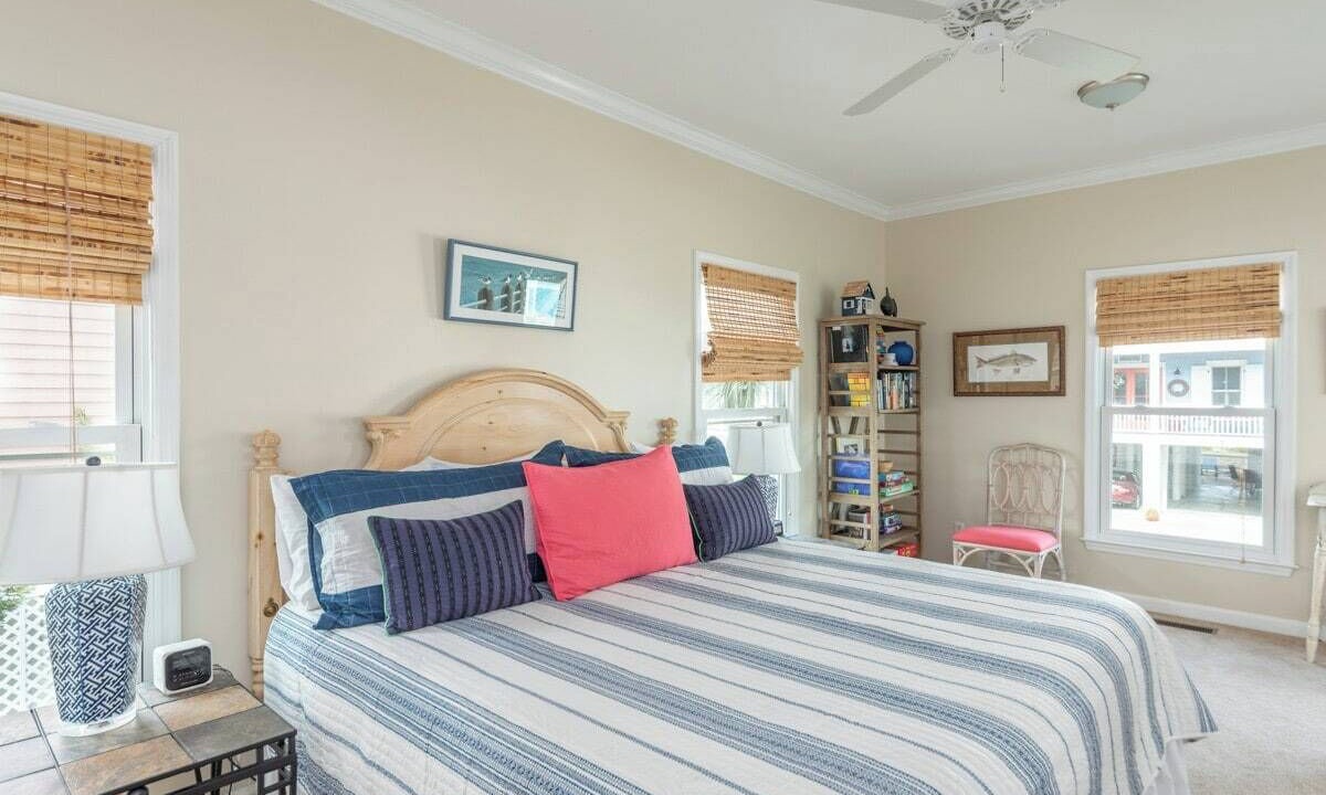 Photo of Bedroom in Oceanmarsh Subdivision