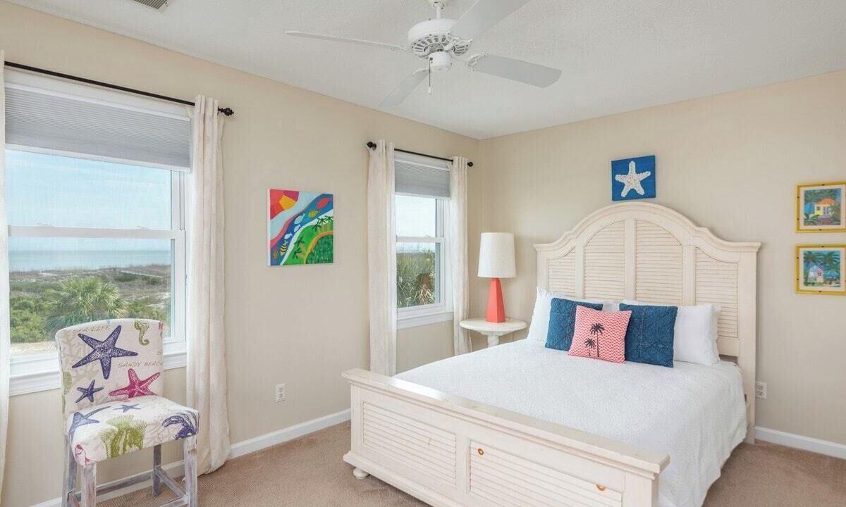Photo of Bedroom in Oceanmarsh Subdivision