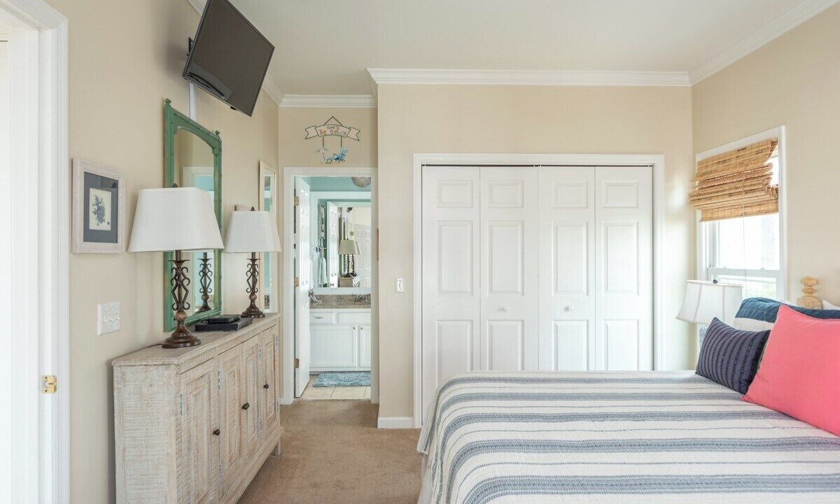 Photo of Bedroom in Oceanmarsh Subdivision