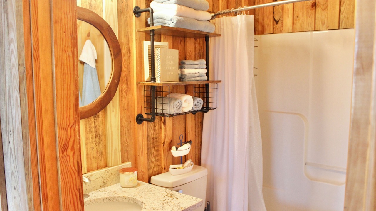Photo of Bathroom in Six Mile