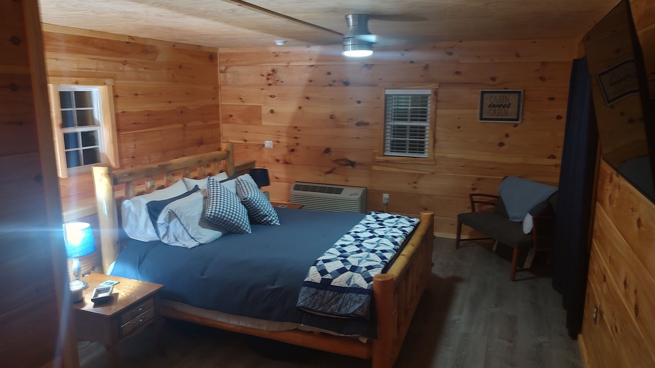 Photo of Bedroom in Mountain Rest