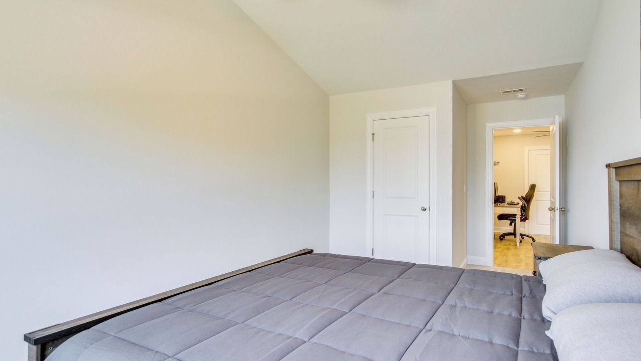 Photo of Bedroom in Greenwood