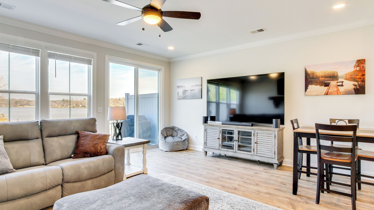 Photo of Livingroom in Greenwood