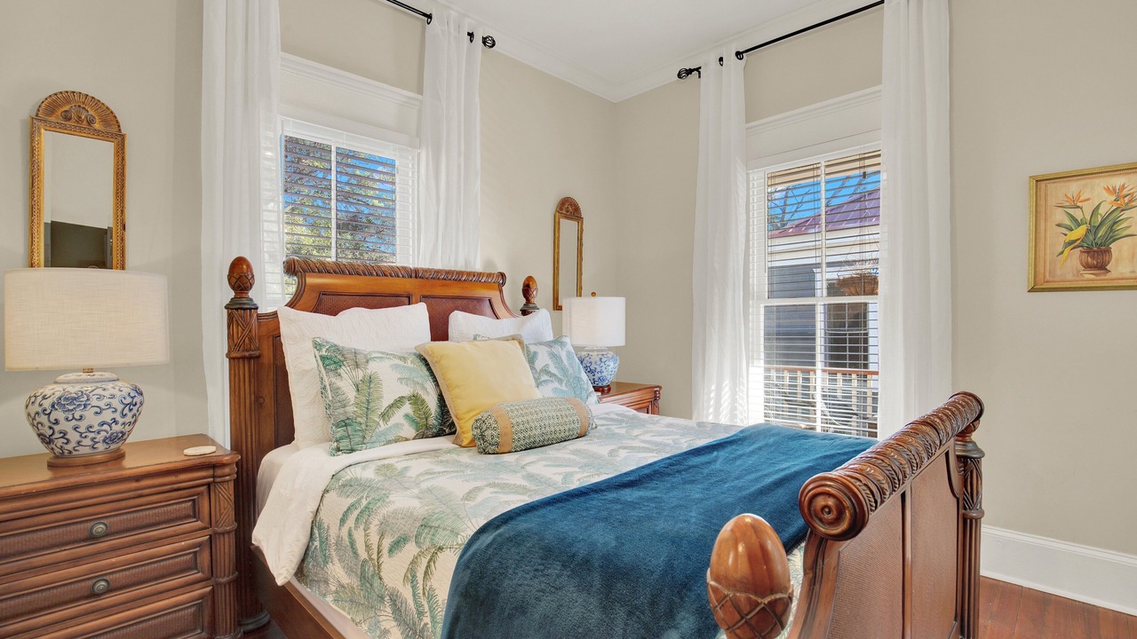 Photo of Bedroom in Metropolitan