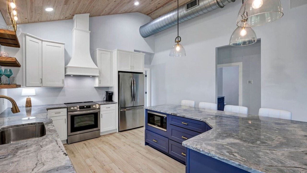 Photo of Kitchen in Saluda