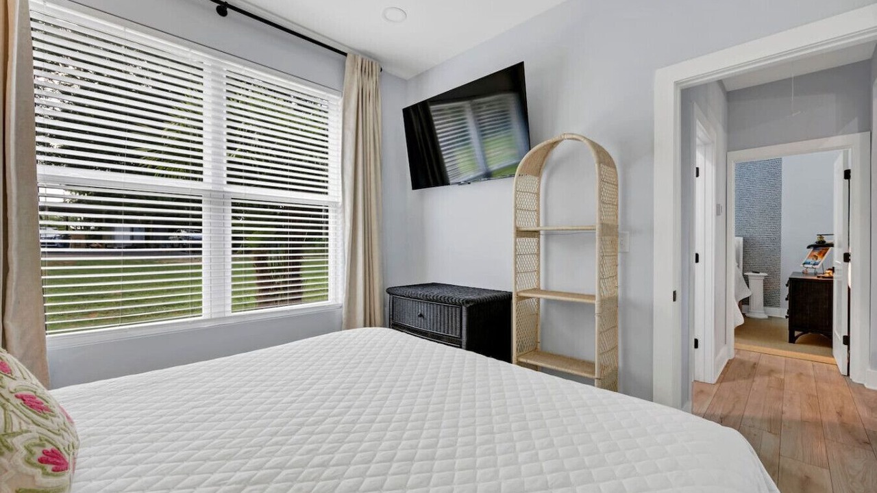 Photo of Bedroom in Saluda