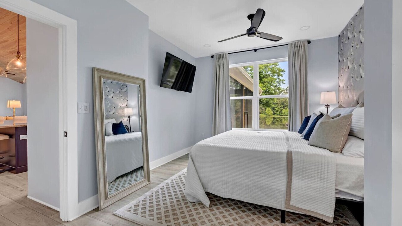 Photo of Bedroom in Saluda