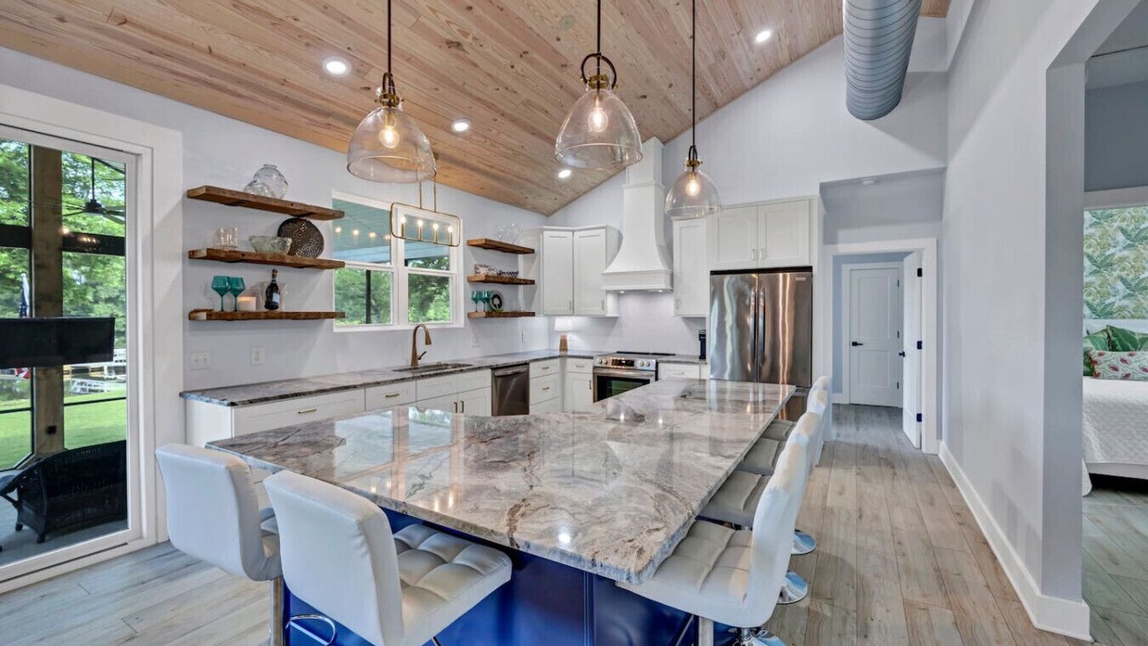 Photo of Kitchen in Saluda