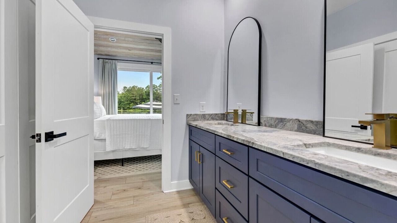 Photo of Bedroom in Saluda