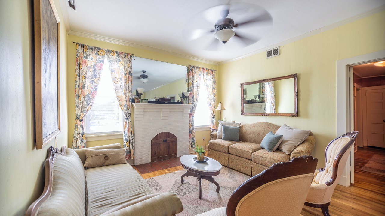 Photo of Livingroom in Summerville