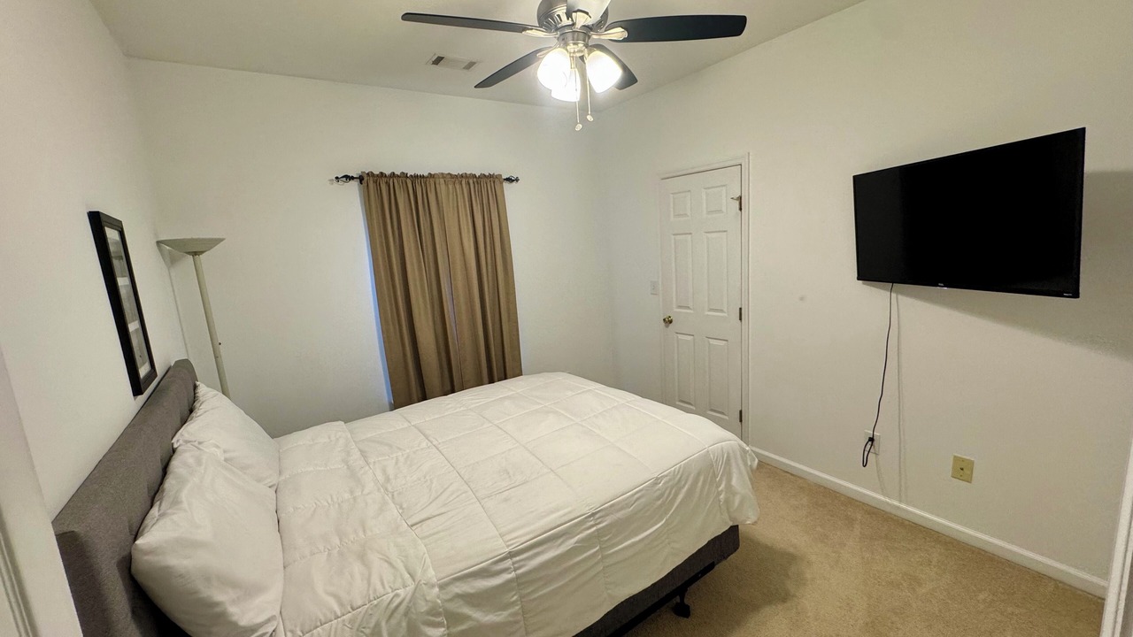 Photo of Bedroom in Grovetown