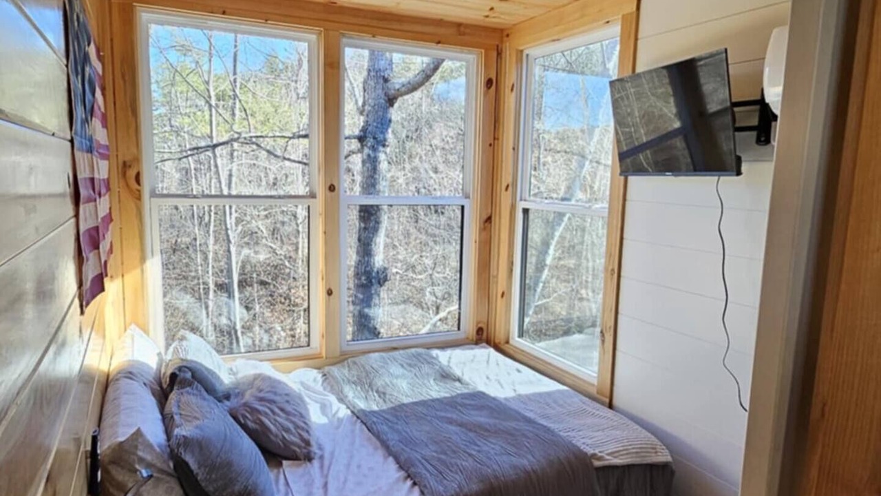 Photo of Bedroom in Six Mile