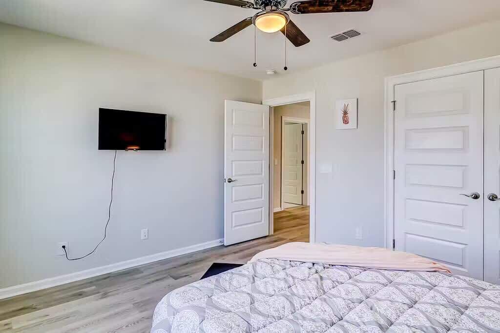 Photo of Bedroom in Palmetto Dunes