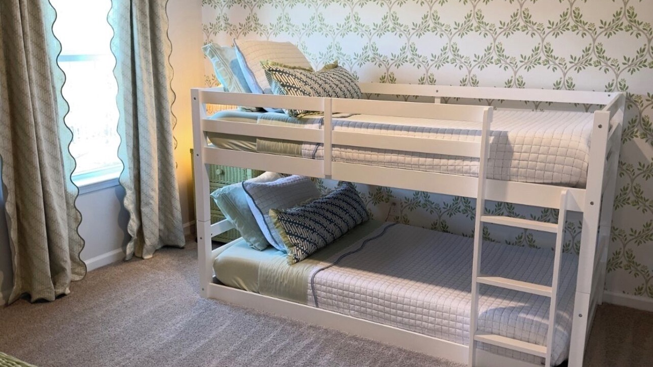 Photo of Bedroom in Summerville