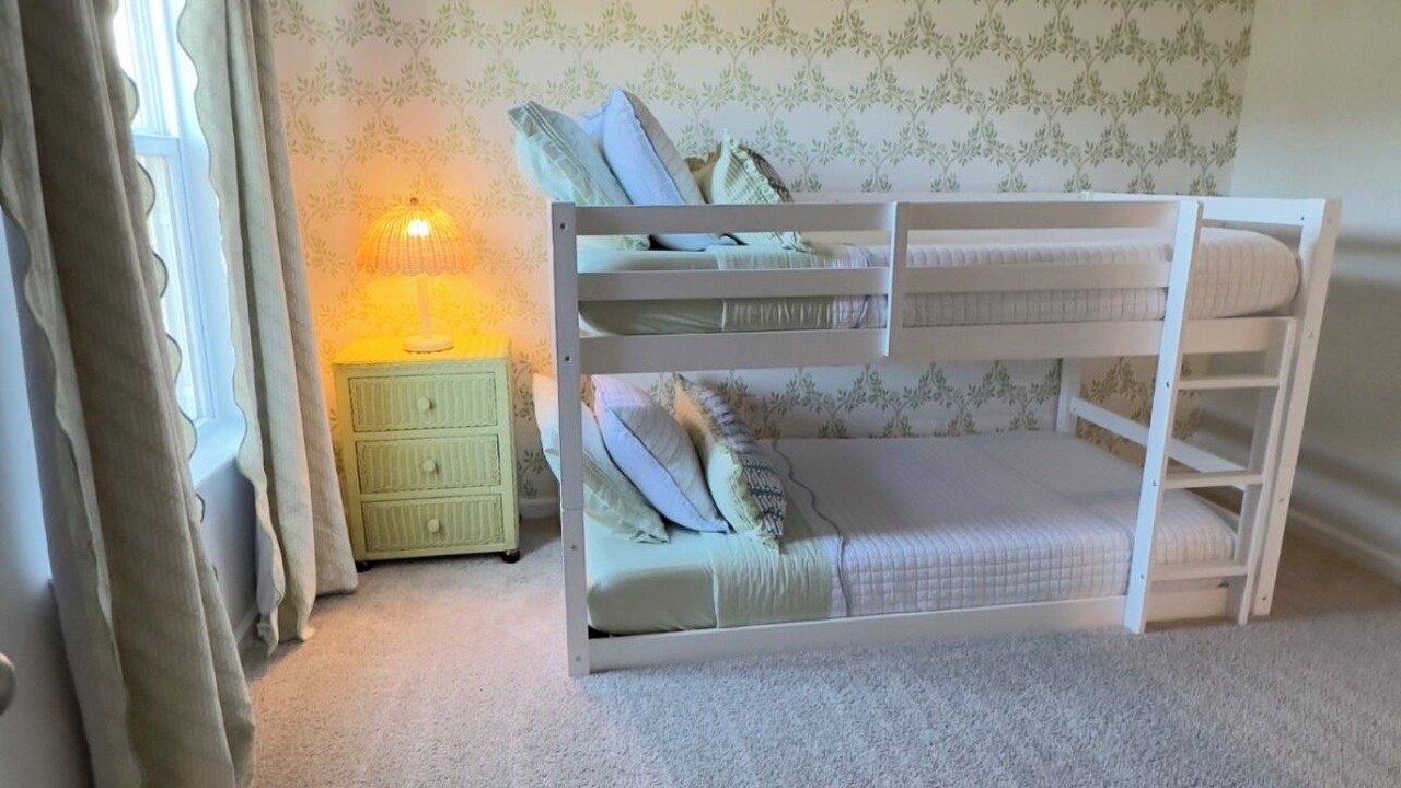 Photo of Bedroom in Summerville