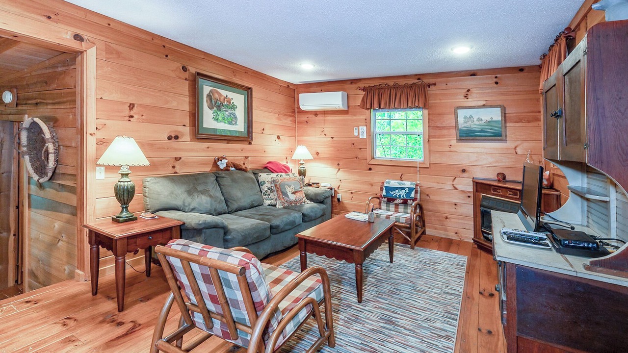 Photo of Livingroom in Lake Toxaway