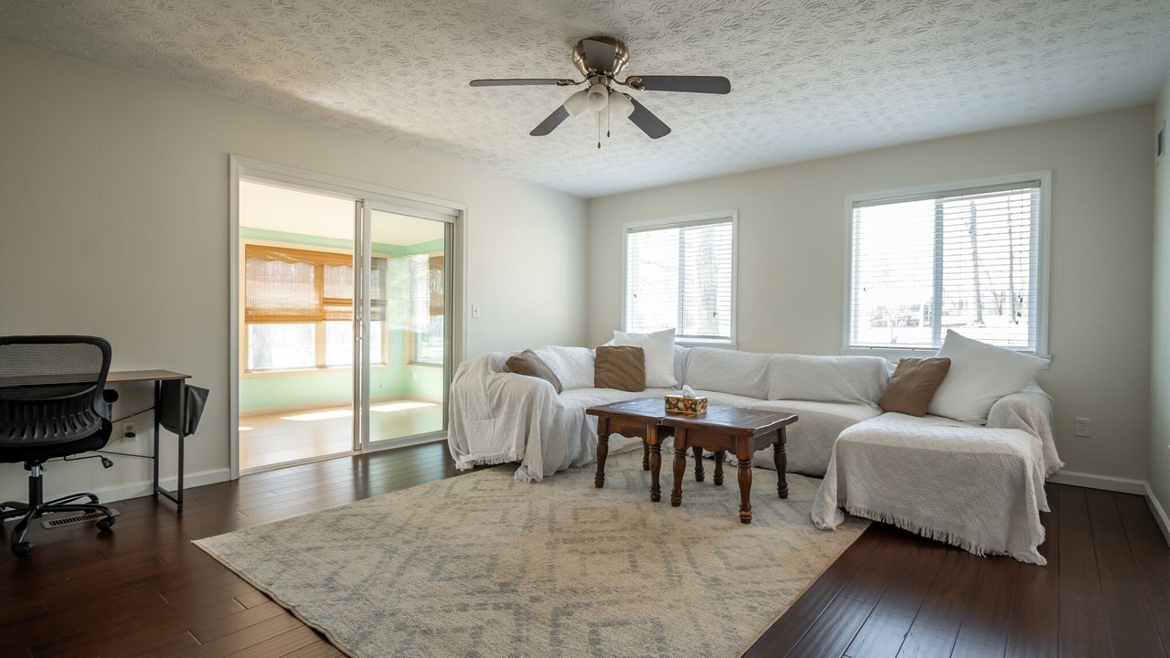 Photo of Livingroom in Winterville
