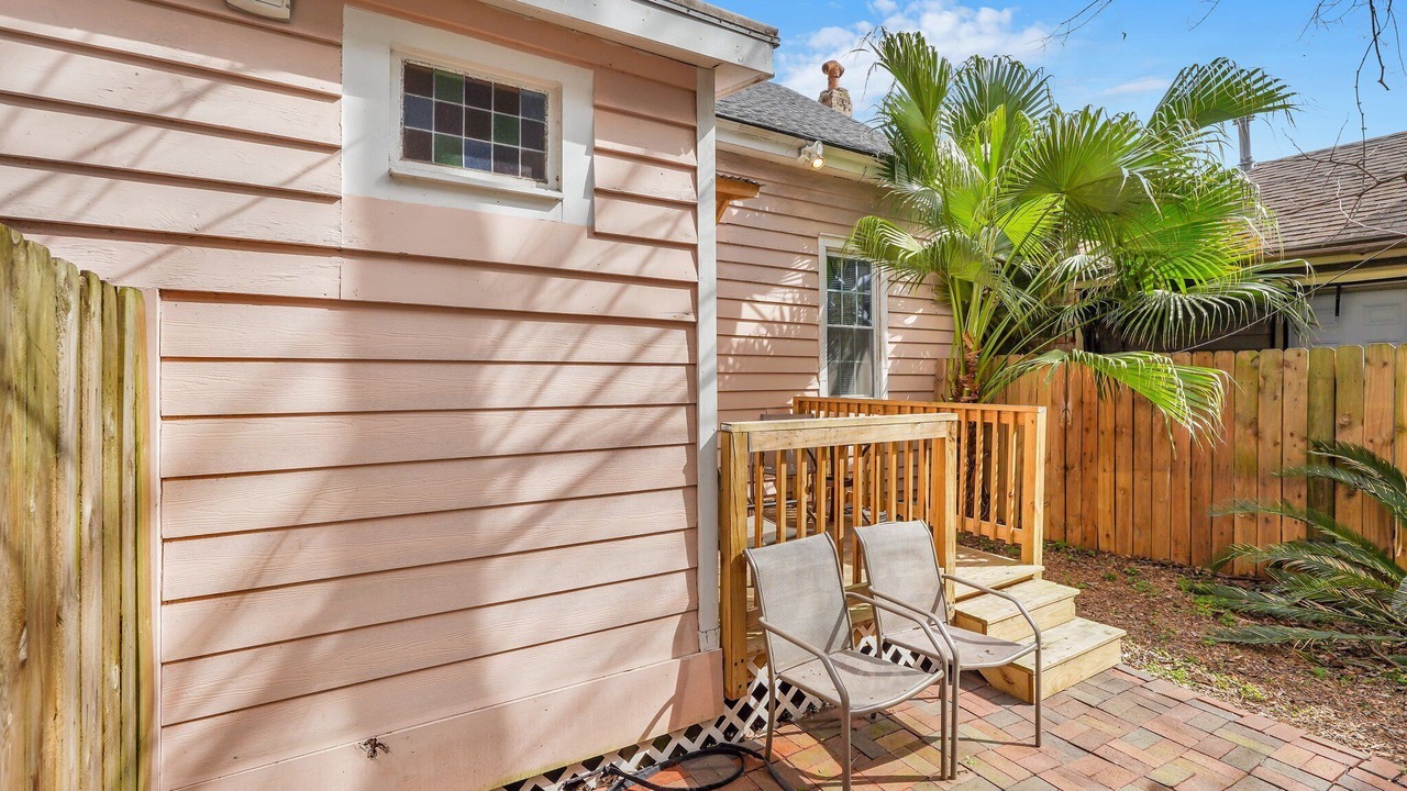 Photo of Patio Balcony in Savannah Victorian District