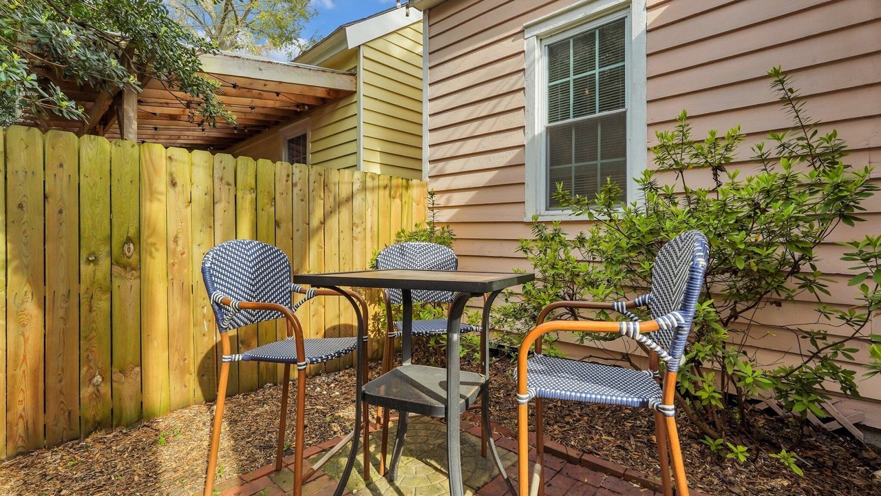 Photo of Outdoor in Savannah Victorian District
