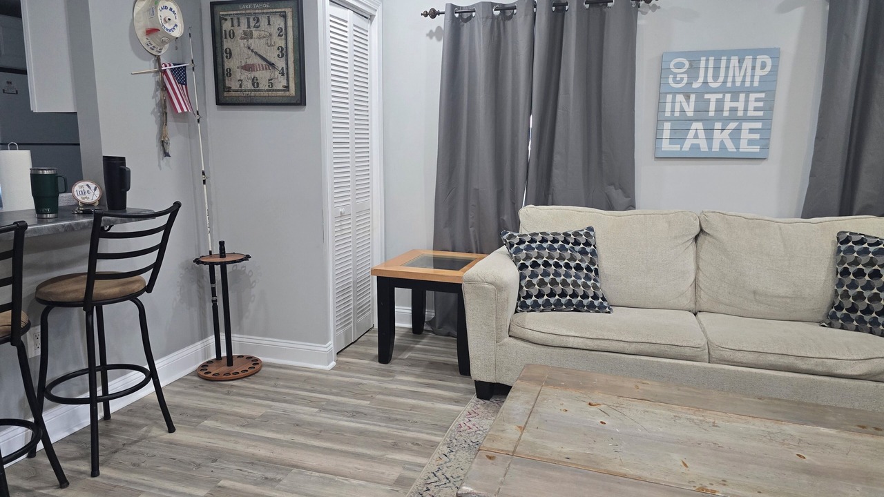 Photo of Livingroom in Elberton