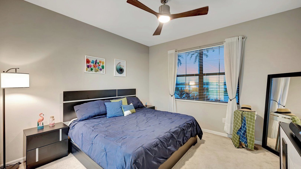 Photo of Bedroom in Naples