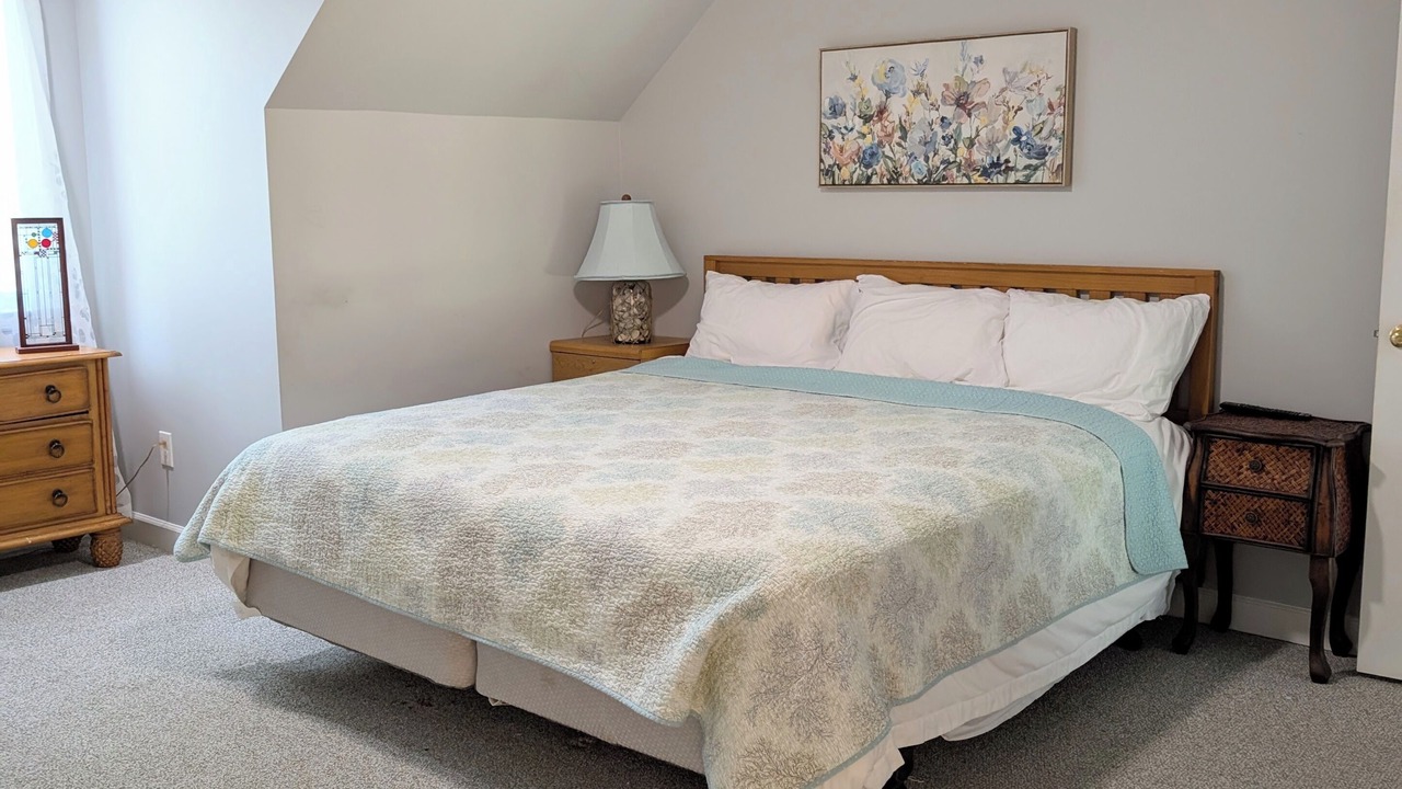Photo of Bedroom in Melrose on the Beach