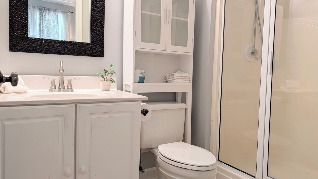Photo of Bathroom in Melrose on the Beach
