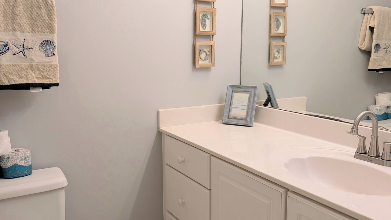 Photo of Bathroom in Melrose on the Beach