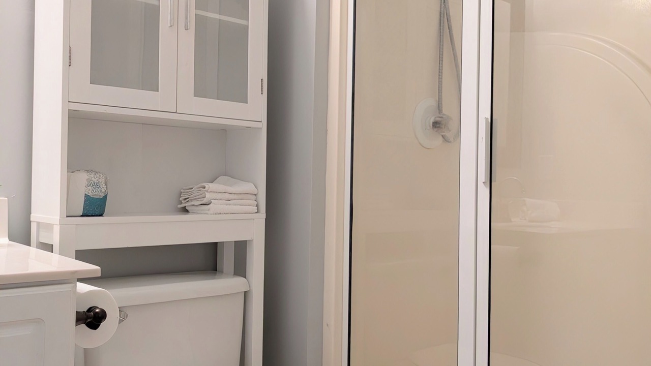 Photo of Bathroom in Melrose on the Beach