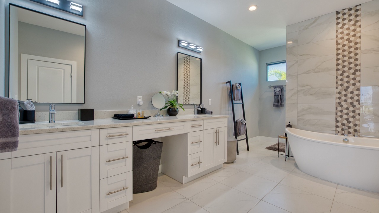 Photo of Bathroom in Mariner