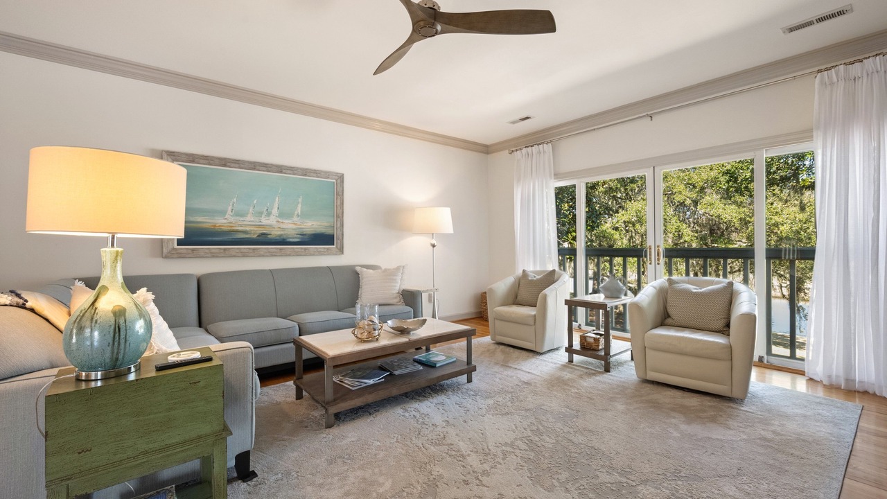 Photo of Livingroom in Debordieu Colony
