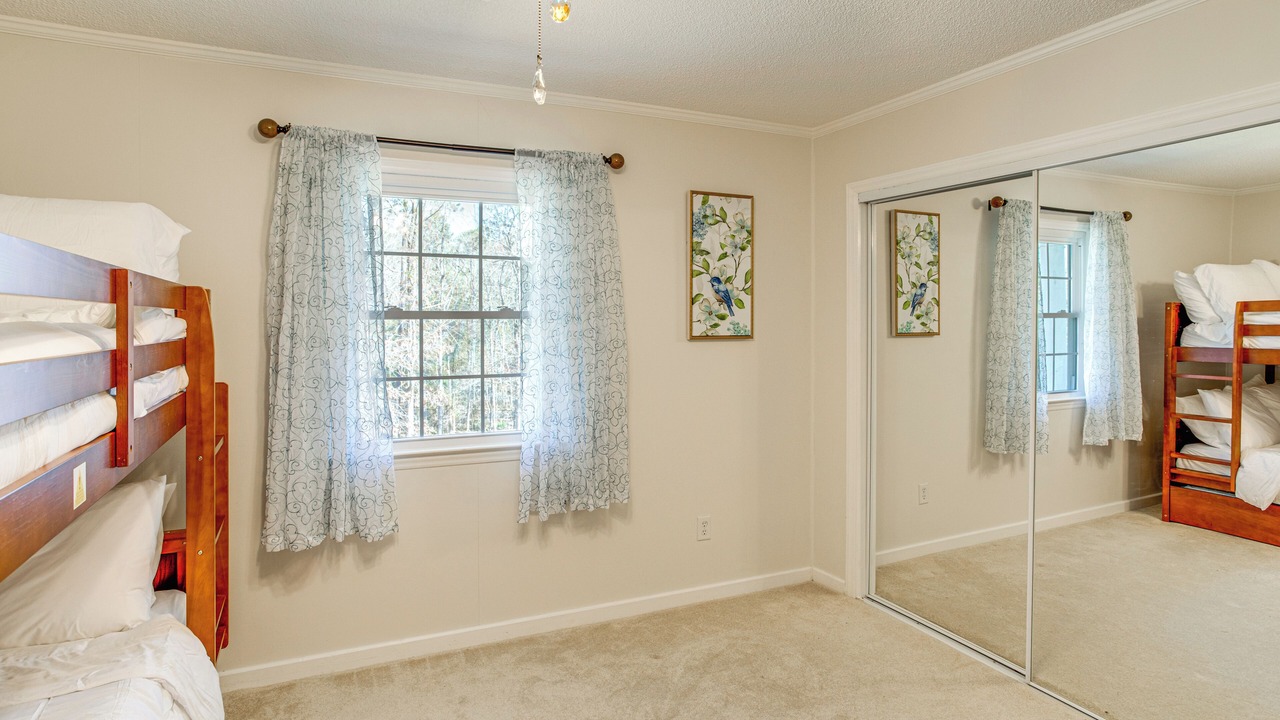 Photo of Bedroom in Chapin