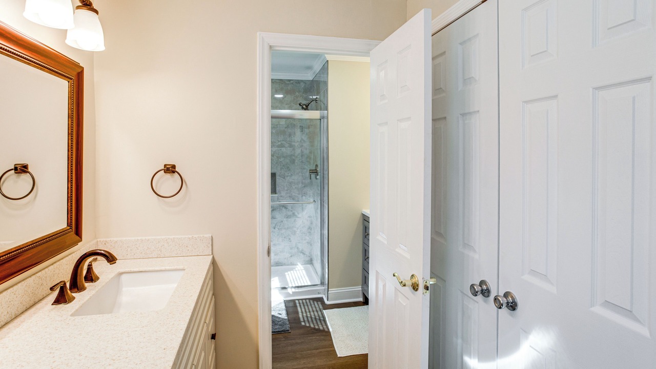 Photo of Bathroom in Chapin