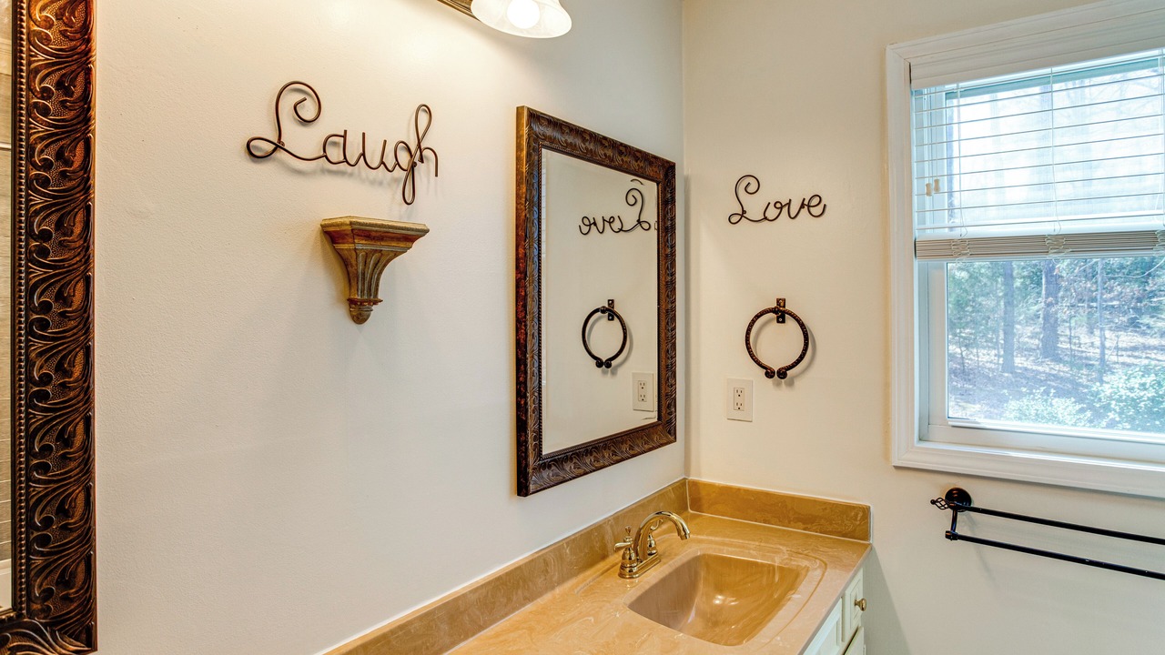 Photo of Bathroom in Chapin