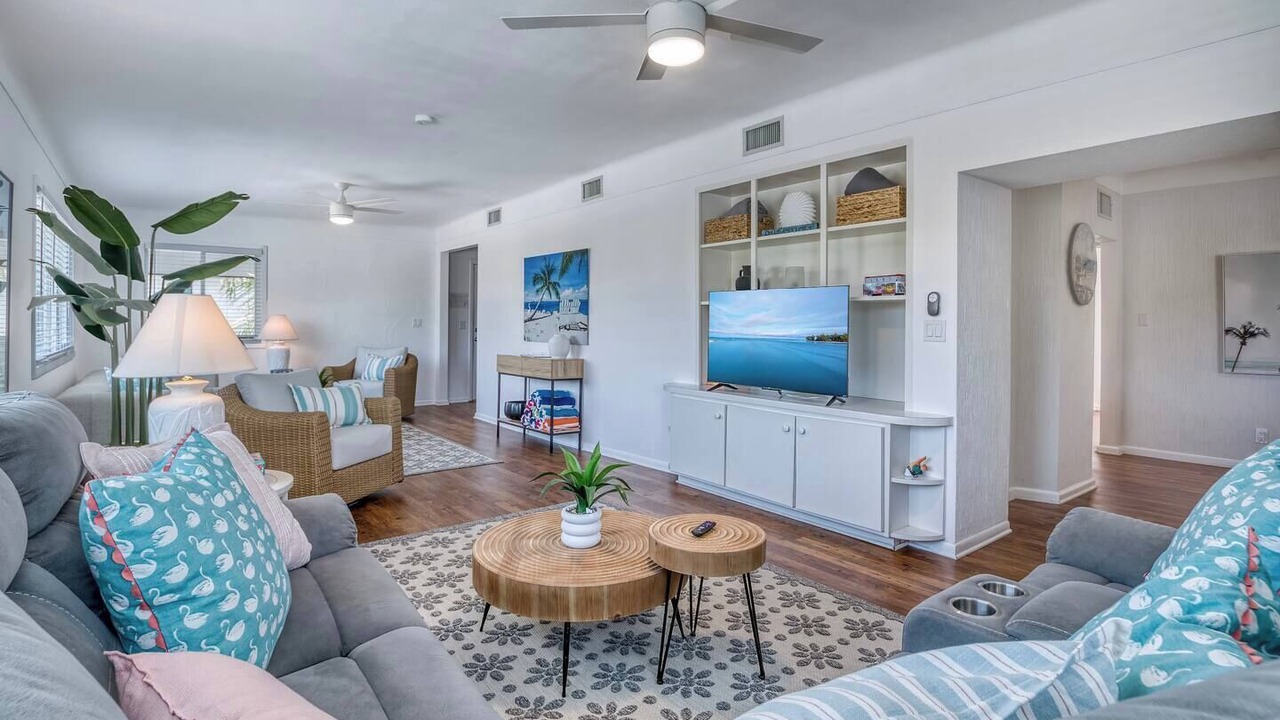 Photo of Livingroom in Ilexhurst