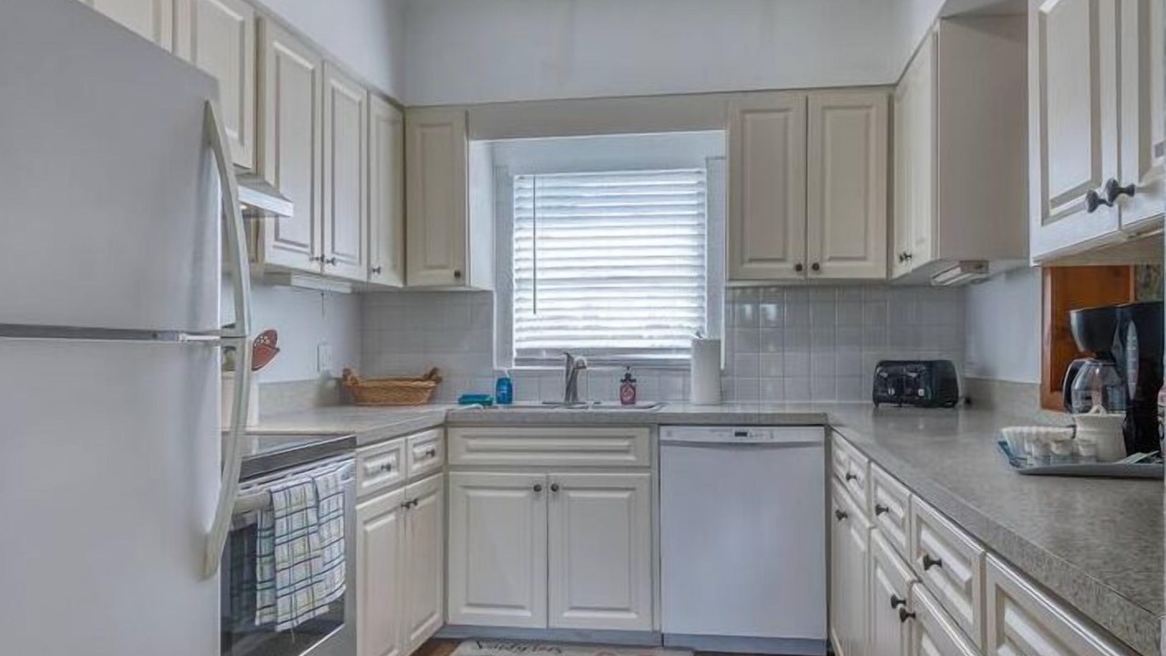Photo of Kitchen in Ilexhurst